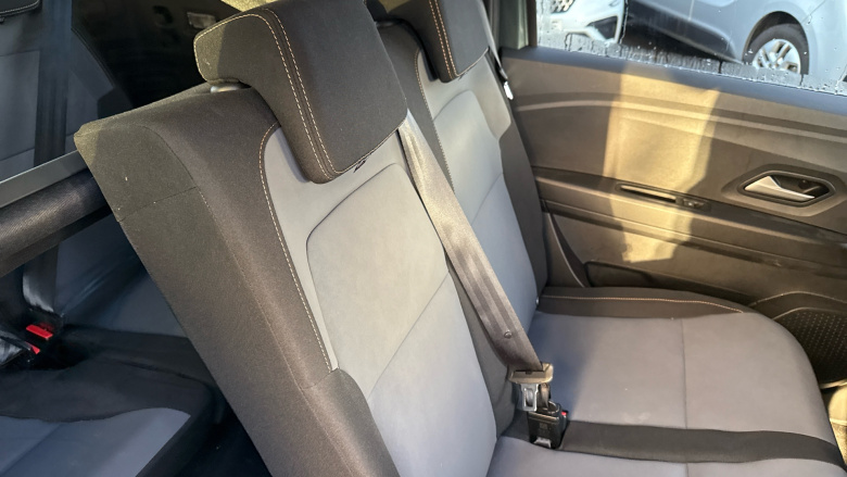 Dacia Jogger 1.6 HEV Extreme 5dr Auto Hybrid Estate